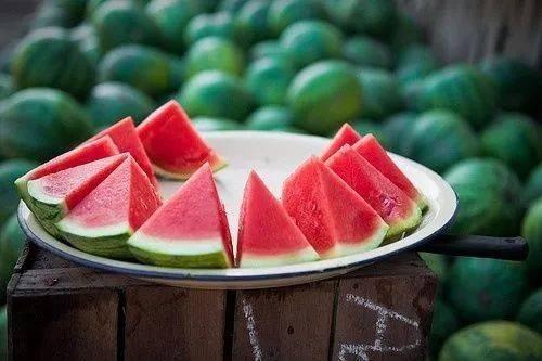 吃西瓜视频一口一瓜特效