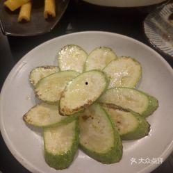 晚上吃烤小瓜好吗视频,美味又健康的夜宵选择